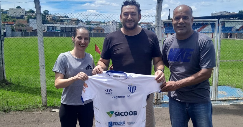 Futebol: Luana Lima assume como treinadora do Avaí Kindermann sub-20