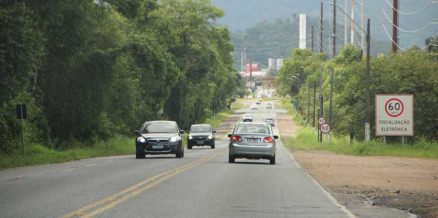 Moção pede ao Dnit acostamento em trechos urbanos da BR-280