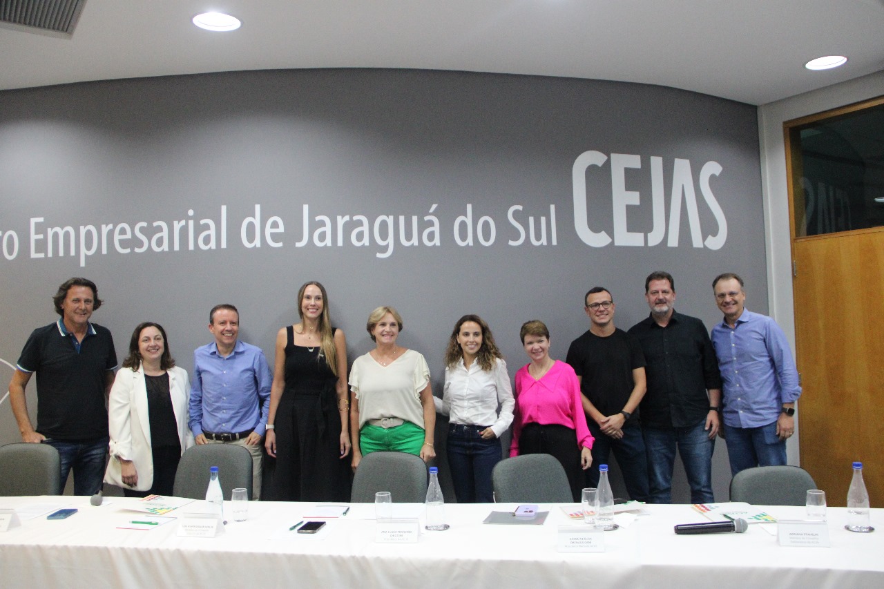 ACIJS elege nova diretoria e Caroline Cani é a quarta mulher a presidir a entidade