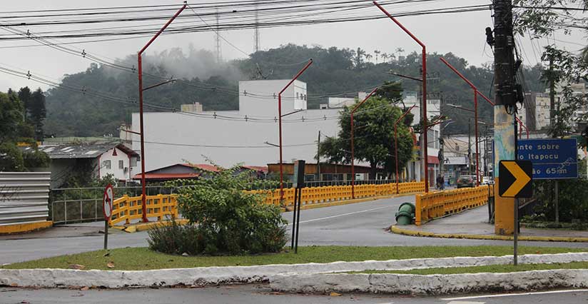 Vistorias de pontes iniciam pela Abdon Batista, na região central