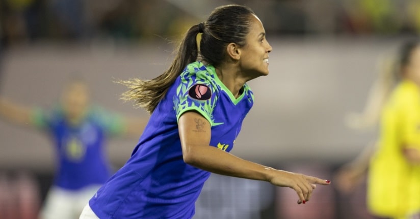 Futebol: Seleção Feminina vence e se classifica para o mata-mata da Copa Ouro