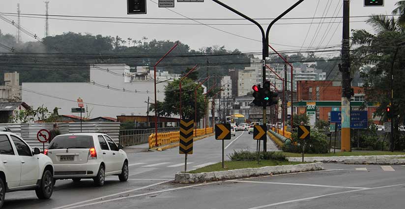 Câmara: moção cobra a revitalização da principal ponte de Jaraguá