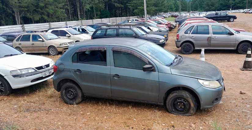 Detran-SC fará leilão eletrônico de veículos e motos em março