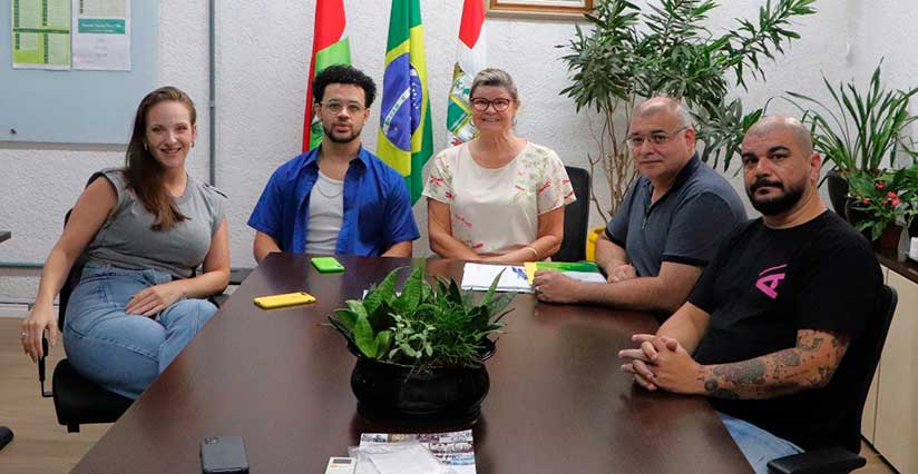 Grupo busca apoio para participar de evento mundial de hip hop nos EUA