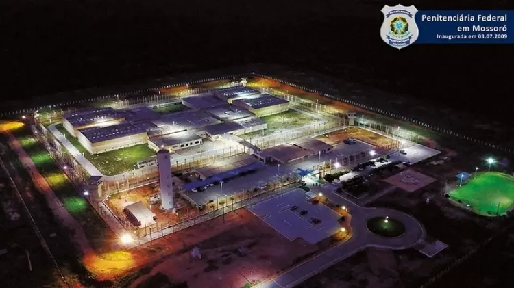 1ª fuga de presídio de segurança máxima no Brasil, acontece no Governo Lula