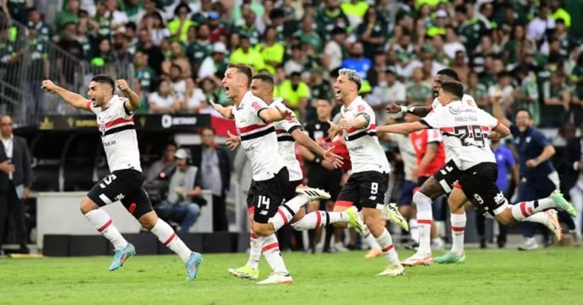 Futebol: São Paulo derrota o Palmeiras na Supercopa Rei