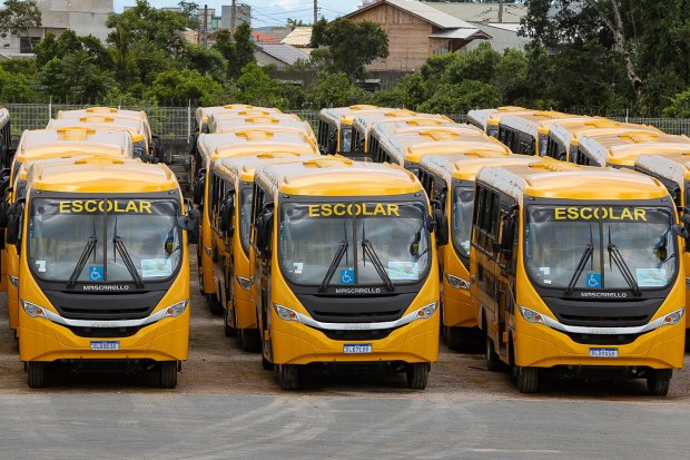 Estado atende demanda histórica de municípios e reajuste do valor repassado para transporte escolar é de 11% em 2024