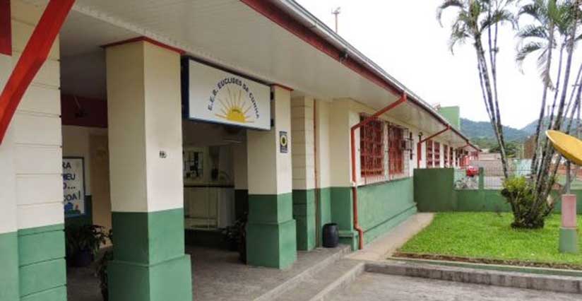 Antídio solicita reforma urgente da Escola Euclides da Cunha