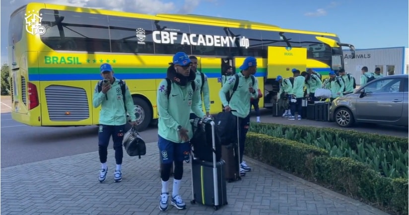 Futebol: Seleção Brasileira desembarca em Madri para enfrentar a Espanha