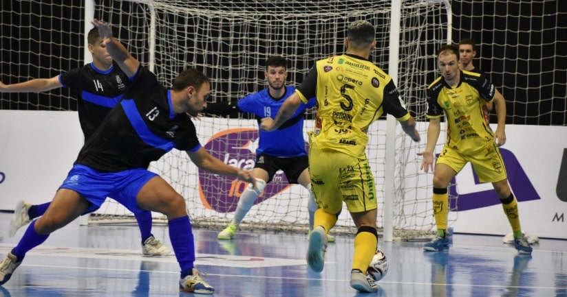 Futsal: Jaraguá enfrenta São João do Jaguaribe pela Supercopa