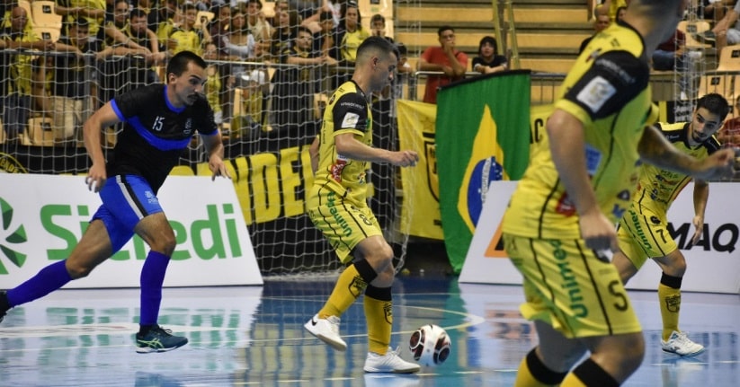 Futsal: Jaraguá estreia com vitória na Supercopa