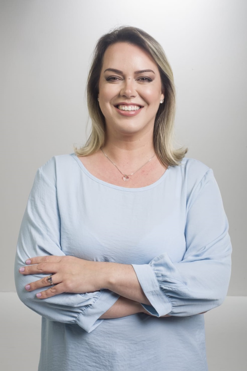 PODEMOS decide lançar Manu Wolff como pré-candidata a prefeita de Jaraguá do Sul