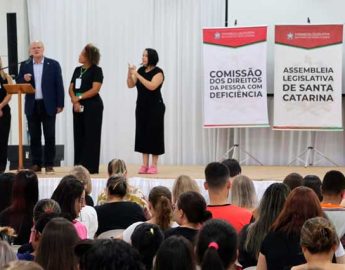 Seminário sobre educação Inclusiva reuniu mais de 500 em Guaramirim