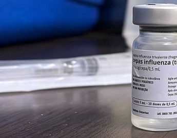 Vacinação contra a gripe influenza em quatro locais