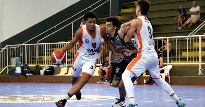 Basquete: Jaraguá do Sul estreia só com vitórias no estadual