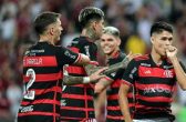 Futebol: Flamengo vence e assume a liderança do Brasileirão