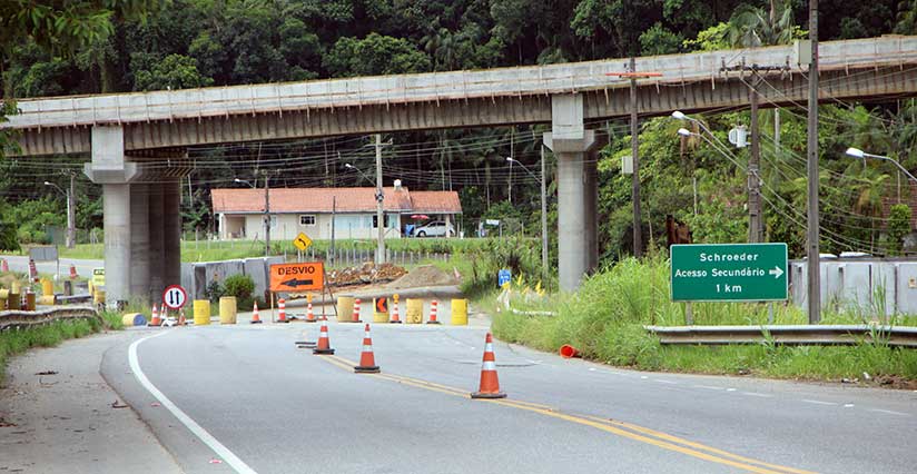 Interdição total da rua Rio de Janeiro a partir de segunda-feira