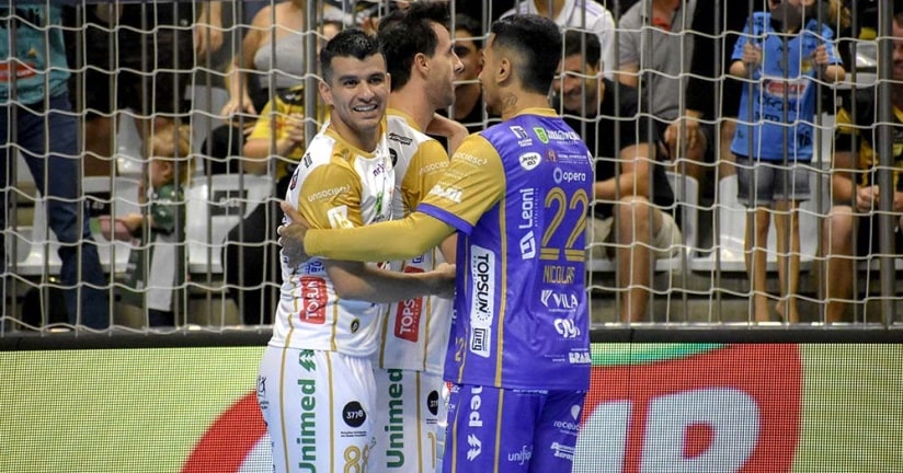 Futsal: Jaraguá vence Campo Mourão pela LNF