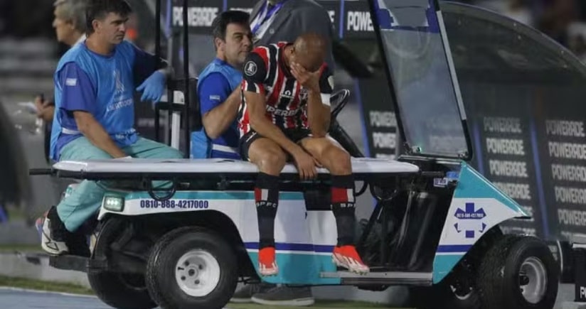 Futebol: São Paulo joga mal, sofre com lesões e perde na Libertadores
