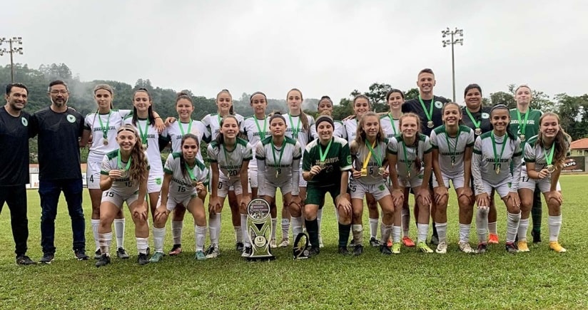 Futebol: Meninas de Jaraguá são campeãs da Supercopa Sul-Brasileira