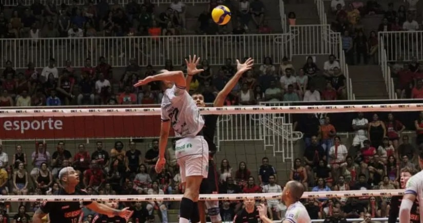 Vôlei: Com recorde de Darlan, Joinville é derrotado pelo Sesi