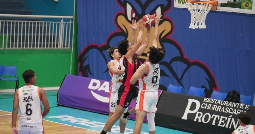 Basquete: AJAB fica no Top 4 do Brasileiro Interclubes sub-19