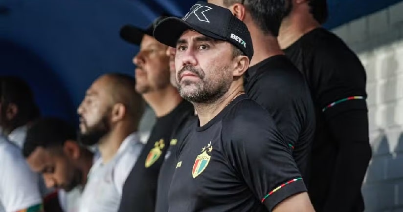 Futebol: Brusque anuncia demissão do técnico Luizinho Lopes