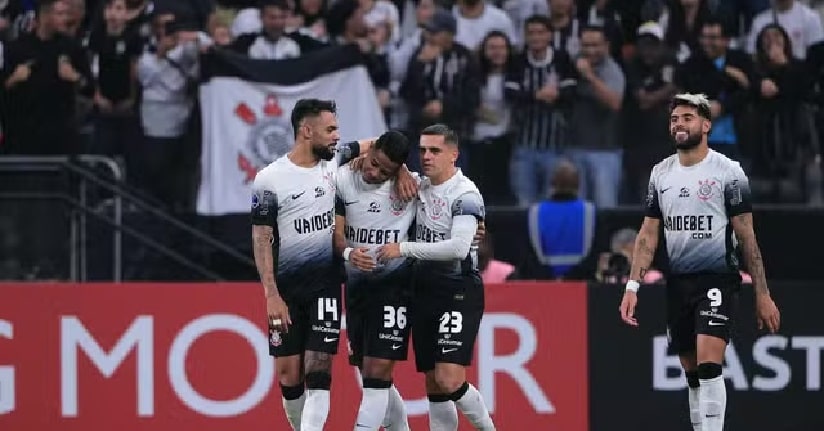Futebol: Corinthians goleia o Argentinos Jrs e se garante pelo menos em repescagem
