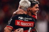 Futebol: Flamengo goleia o Bolívar e volta à zona de classificação para a próxima fase