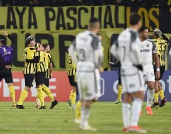 Futebol: Atlético-MG é derrotado pelo Peñarol e perde invencibilidade com Milito