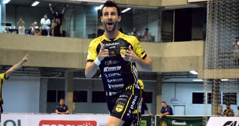 Futsal: Jaraguá duela contra o Tubarão pela Série Ouro