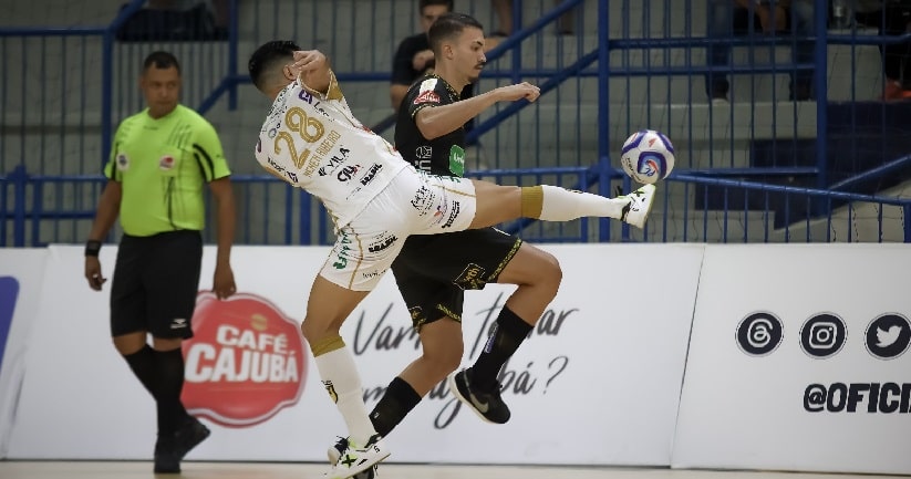 Futsal: Jaraguá bate São José na Arena pela LNF
