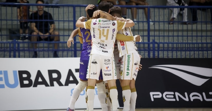 Futsal: Jaraguá bate São José na Arena pela LNF