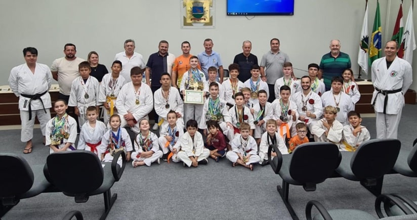 Karatê: Guaramirense recebe moção após ser convocado pela Seleção Brasileira