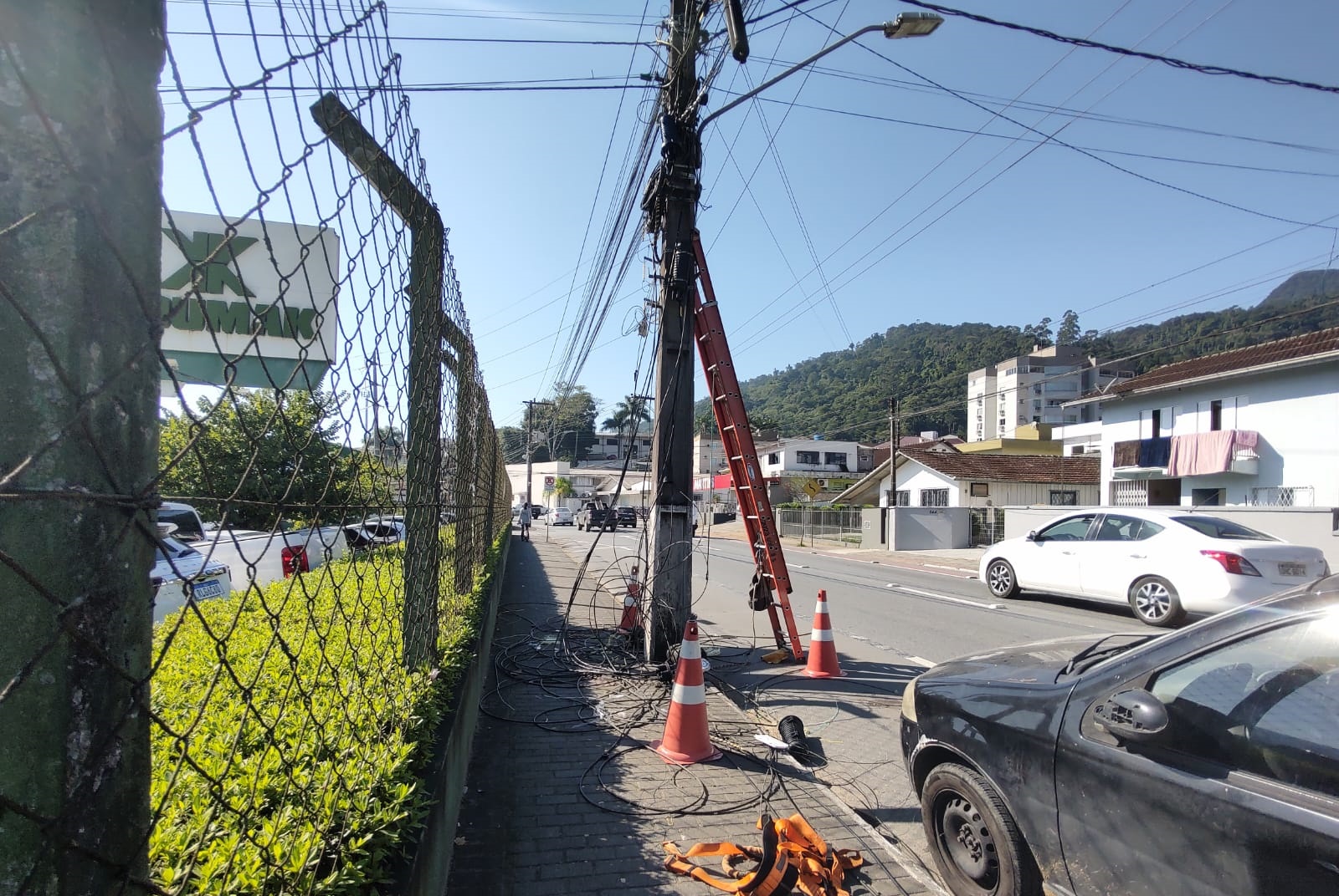 Moradores da Ilha da Figueira estão sem internet e telefone