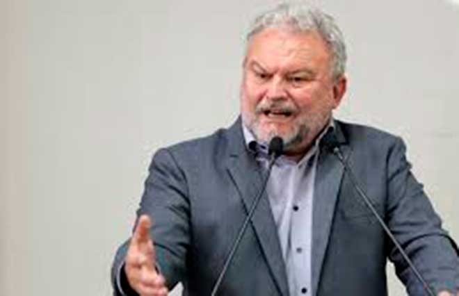 Projeto institui o Dia do Voluntariado e a Medalha do Mérito