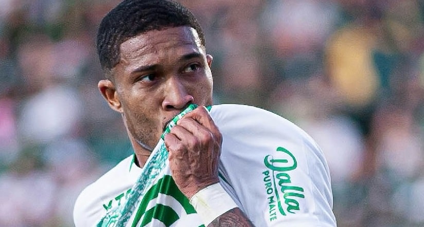 Futebol: Chapecoense vence o Goiás, que perde a primeira em casa, na Série B