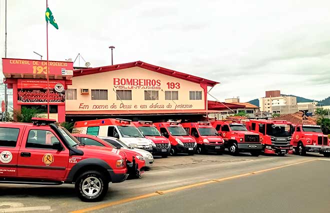 Bombeiros fazem recadastramento de doadores pelas contas de luz