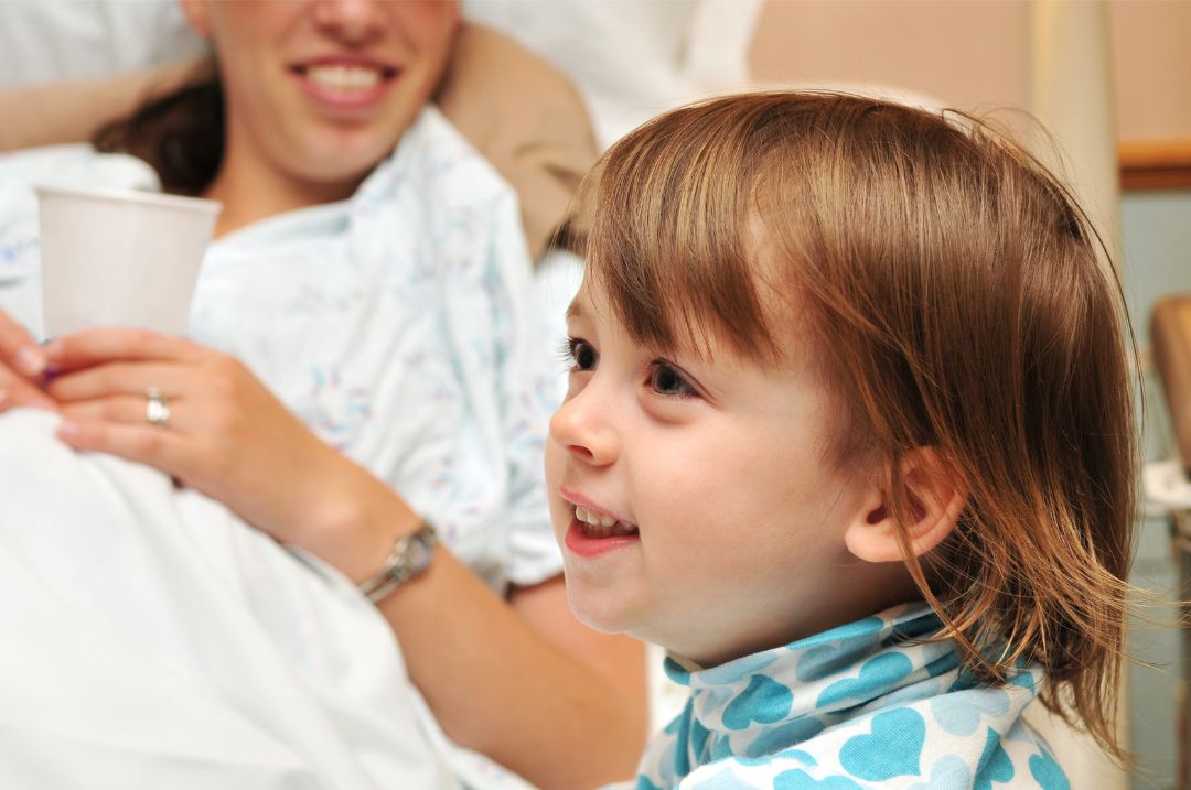 Lei que permite visitas de crianças e adolescentes a pais internados é sancionada