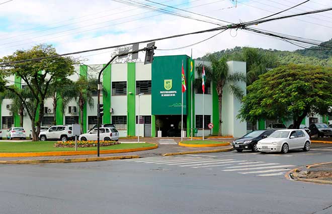 Jaraguá tem sete chapas majoritárias e Guaramirim cinco