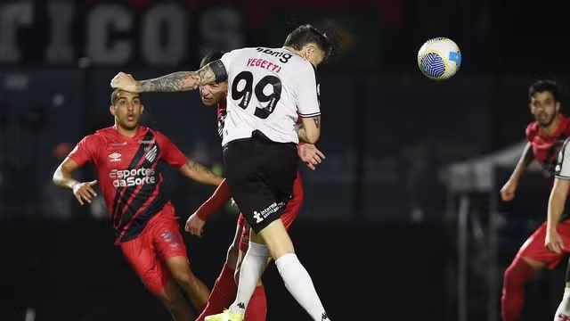 Futebol: Vasco vira sobre o Athletico-PR em "esquenta" para Copa do Brasil