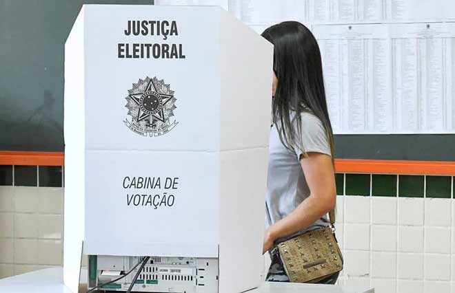 Mulheres são maioria do eleitorado em 3.432 cidades do País