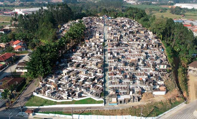 Guaramirim define prazos para construção, reforma e limpeza de túmulos 