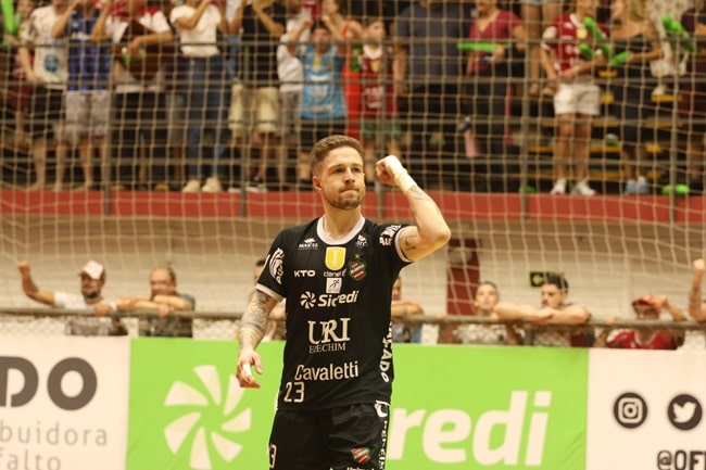 Futsal: Atlântico vence o Fortaleza e larga na frente na decisão da Copa do Brasil