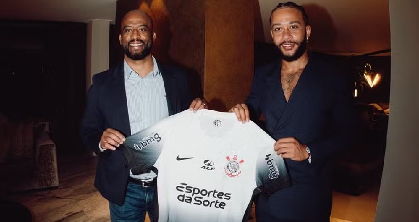 Futebol: Corinthians anuncia atacante holandês Memphis Depay