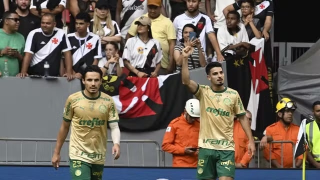 Futebol: Rayan falha, Flaco López marca e Palmeiras vence o Vasco no Brasileirão