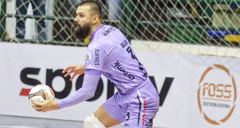 Futsal: Jaraguaense é eleito o melhor goleiro do mundo de 2023