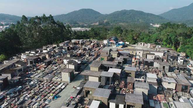 Reforma e limpeza de túmulos e jazigos têm data limite