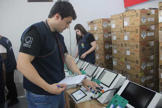 TSE confirma 463.367 candidaturas registradas para as eleições