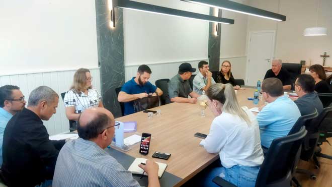 Corupá dá início à transição de governo de Finta para Nininho Eipper